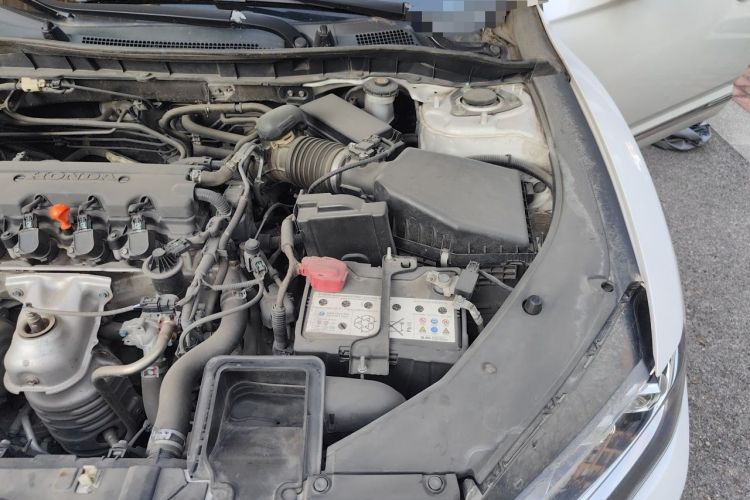 Used Honda Spirior 2015 2.0L Collector's Edition Engine Bay Left