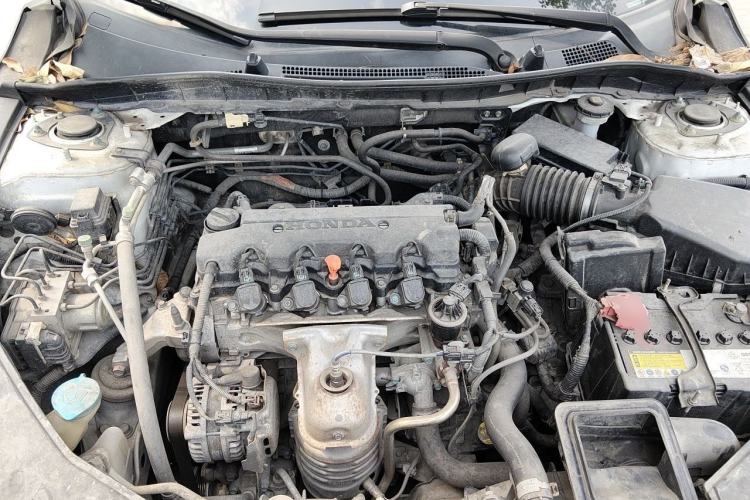 Used Honda Spirior 2015 2.0L Prestige Edition Engine Bay