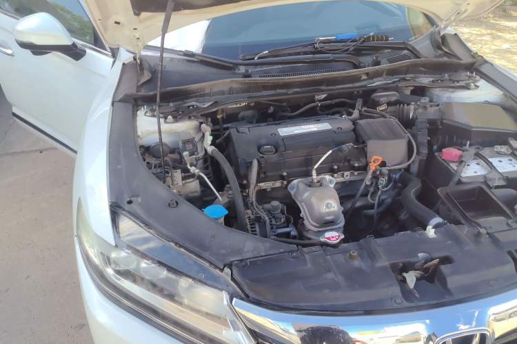 Used Honda Spirior 2015 2.4L Prestige Edition Engine Bay Right