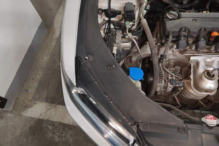 Used Honda Spirior 2015 2.0L Prestige Edition Engine Bay Right
