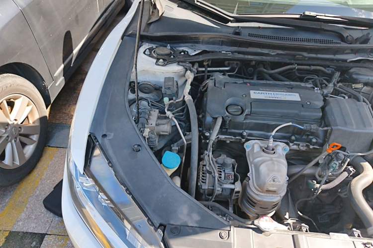 Used Honda Spirior 2015 2.4L Prestige Edition Engine Bay Right