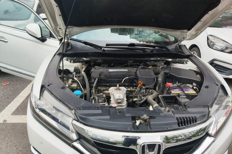 Used Honda Spirior 2015 2.4L Prestige Edition Engine Bay Right