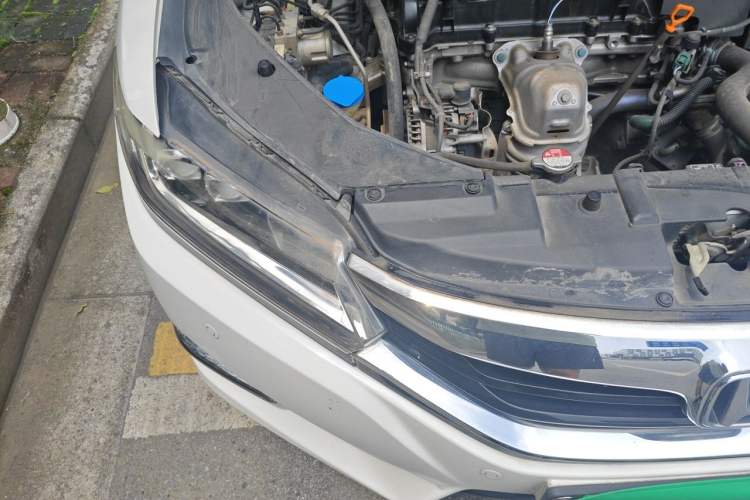 Used Honda Spirior 2015 2.4L Prestige Edition Engine Bay Right