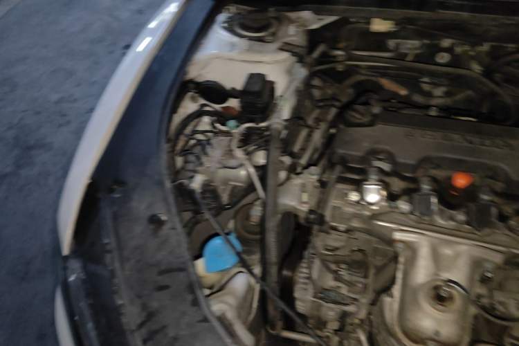 Used Honda Spirior 2015 2.0L Prestige Edition Engine Bay Right