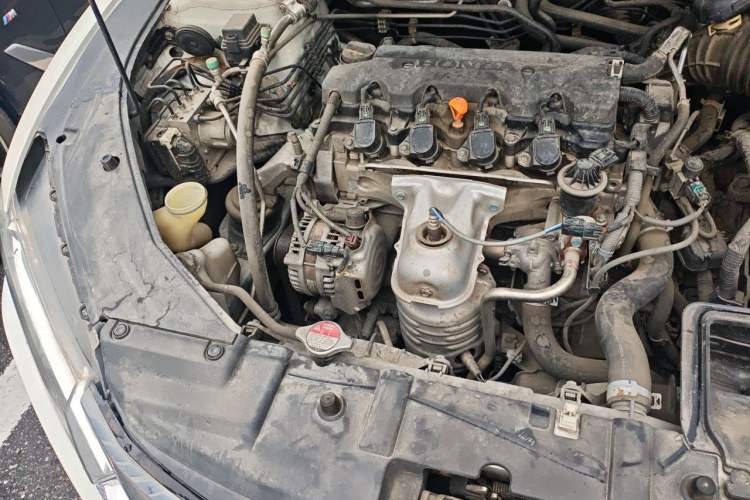 Used Honda Spirior 2015 2.0L Collector's Edition Engine Bay Right