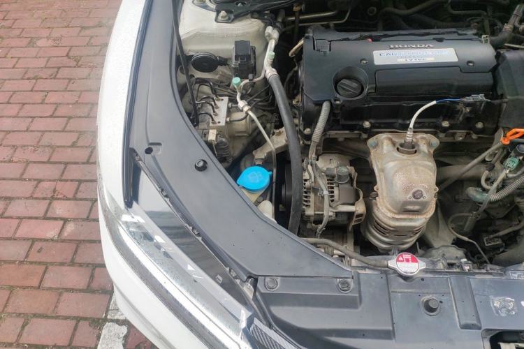 Used Honda Spirior 2015 2.4L Si Engine Bay Right