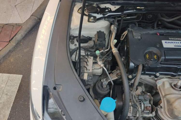 Used Honda Spirior 2015 2.4L Prestige Edition Engine Bay Right