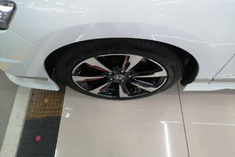 Used Honda Spirior 2015 2.4L Si Exterior 4