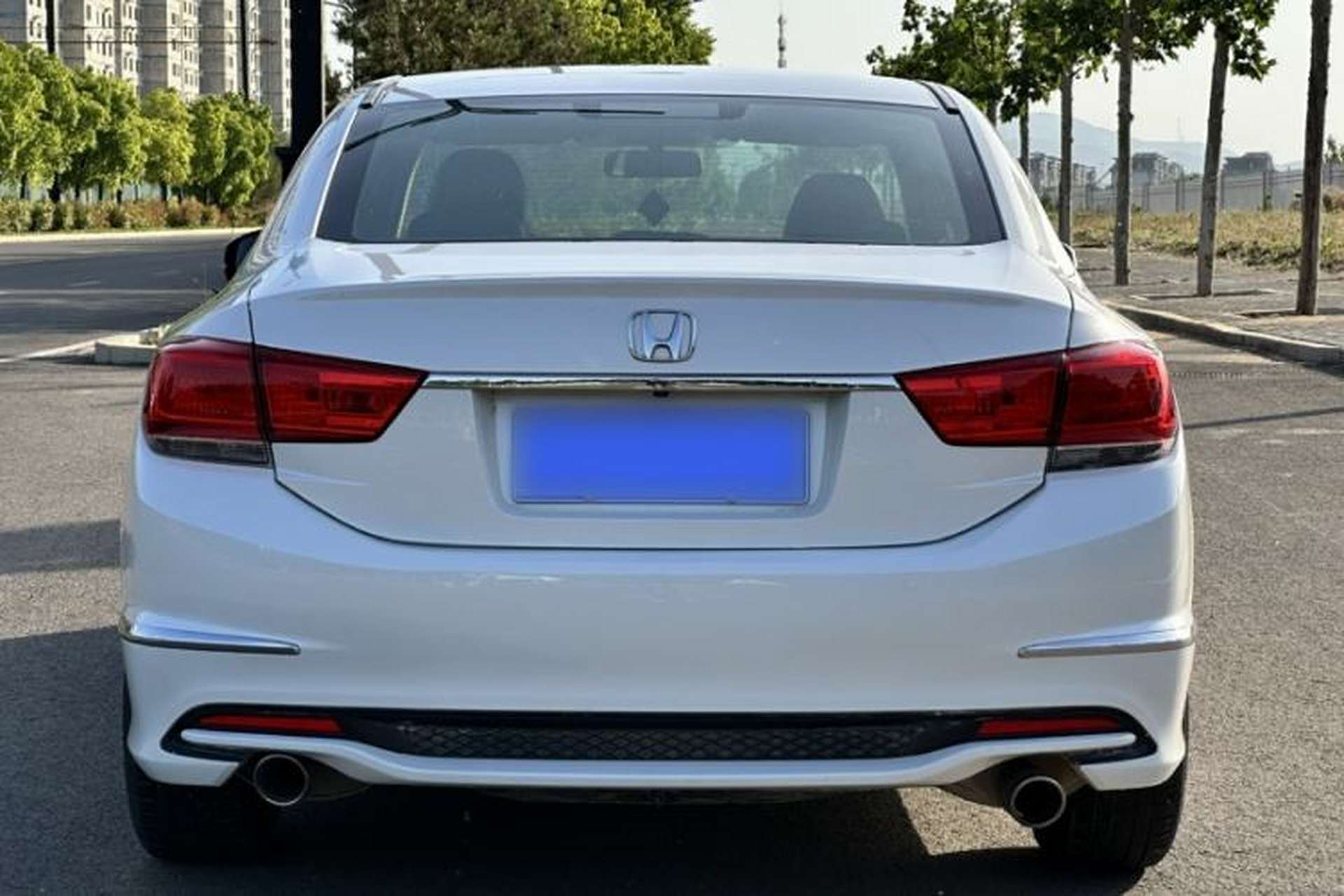 Used Honda Spirior 2015 2.0L Luxury Edition Exterior 5