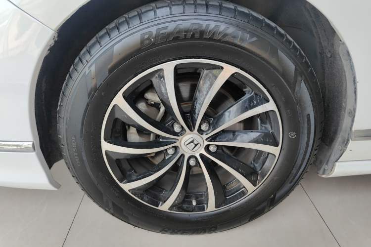 Used Honda Spirior 2015 2.0L Luxury Edition Exterior 6