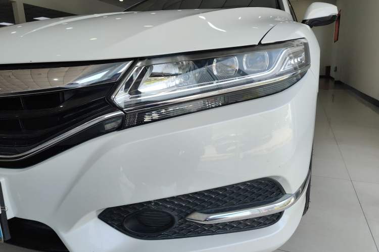Used Honda Spirior 2015 2.0L Luxury Edition Exterior 7