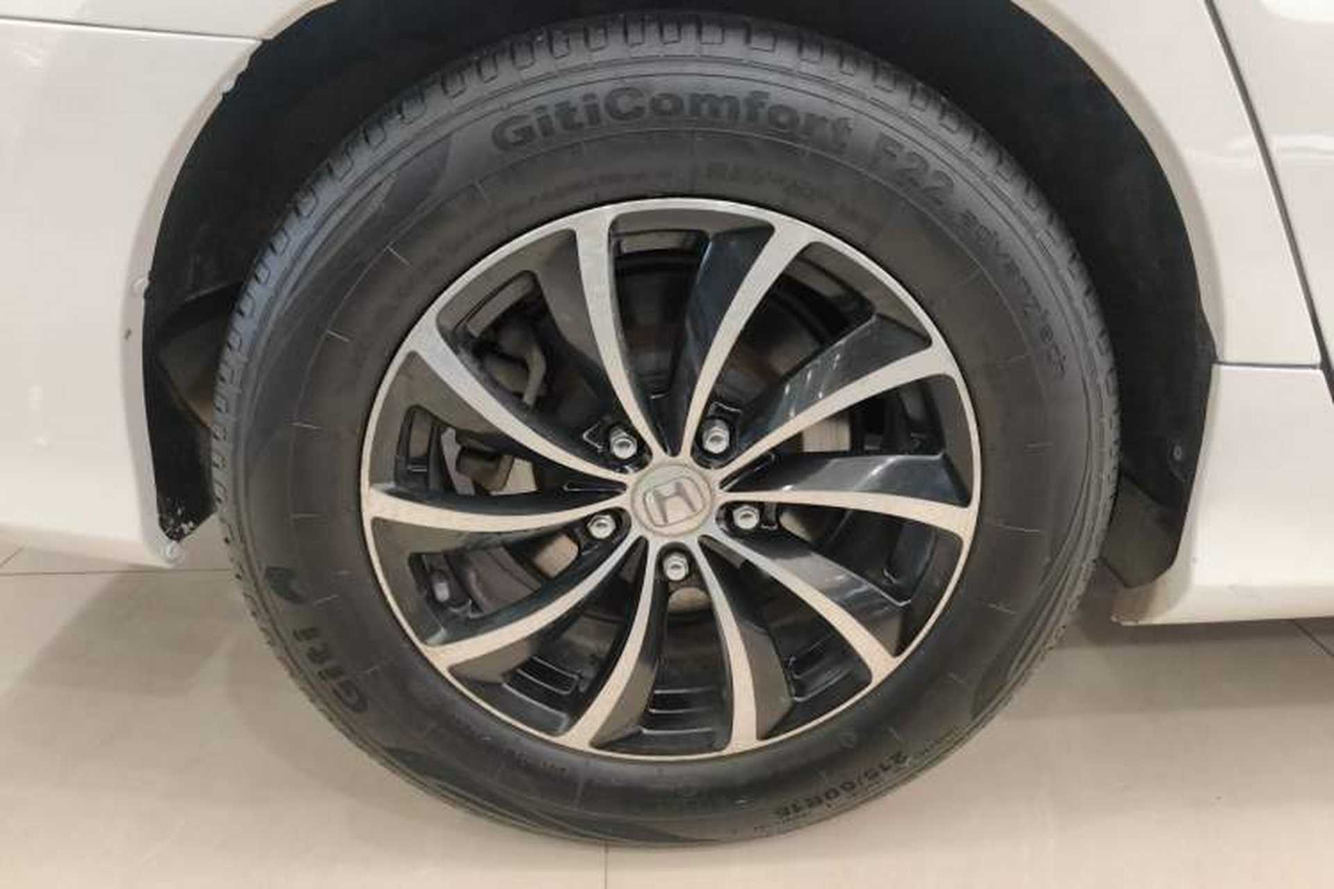 Used Honda Spirior 2015 2.0L Luxury Edition Exterior 8