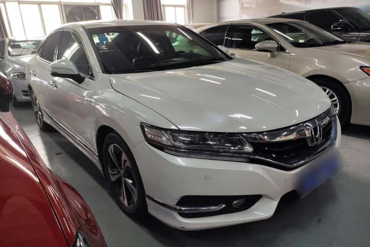 Used Honda Spirior 2015 2.4L Prestige Edition Front Right 45 Deg