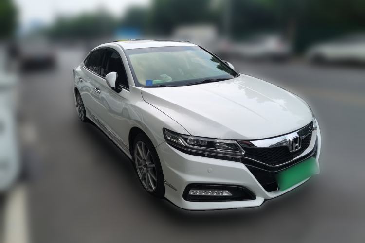 Used Honda Spirior 2015 2.4L Prestige Edition Front Right 45 Deg
