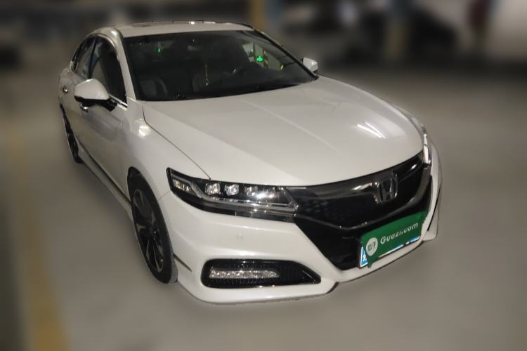 Used Honda Spirior 2015 2.4L Si Front Right 45 Deg