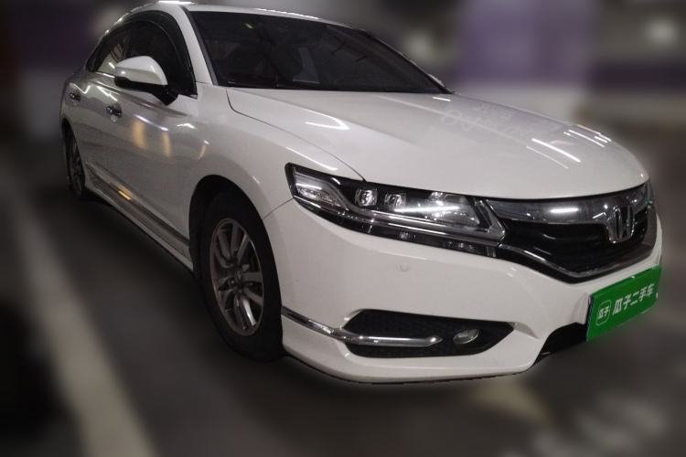 Used Honda Spirior 2015 2.0L Collector's Edition Front Right 45 Deg
