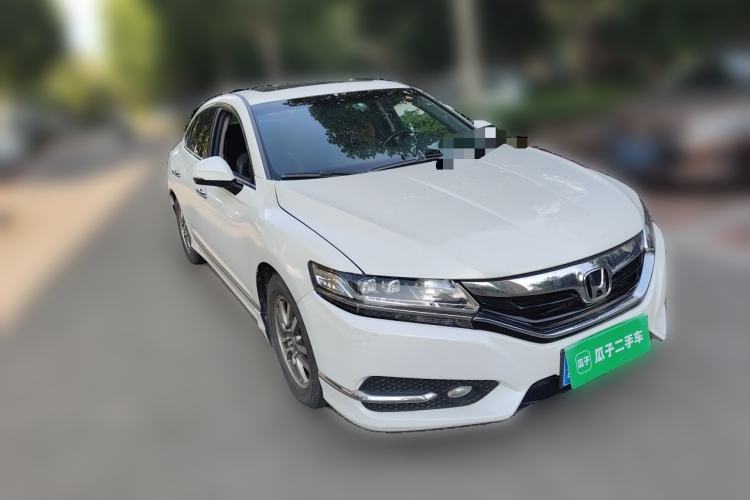 Used Honda Spirior 2015 2.0L Collector's Edition Front Right 45 Deg