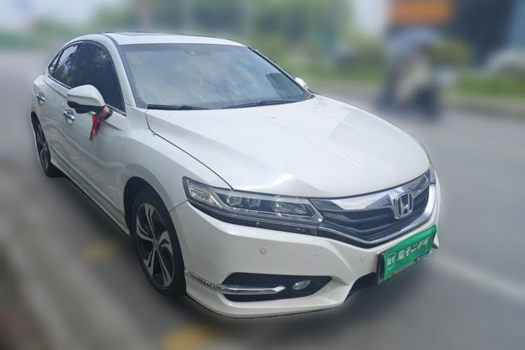 Used Honda Spirior 2015 2.4L Prestige Edition Front Right 45 Deg