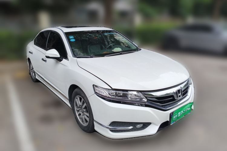 Used Honda Spirior 2015 2.0L Collector's Edition Front Right 45 Deg