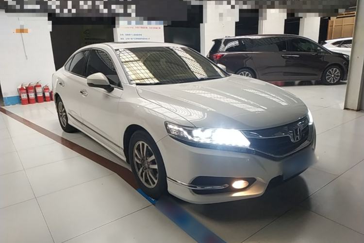 Used Honda Spirior 2015 2.0L Prestige Edition Front Right 45 Deg