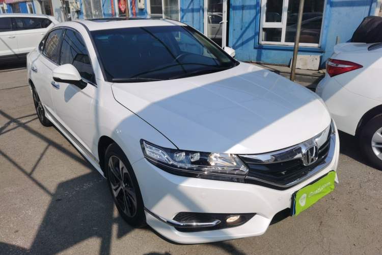 Used Honda Spirior 2015 2.4L Prestige Edition Front Right 45 Deg