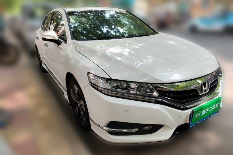 Used Honda Spirior 2015 2.4L Prestige Edition Front Right 45 Deg
