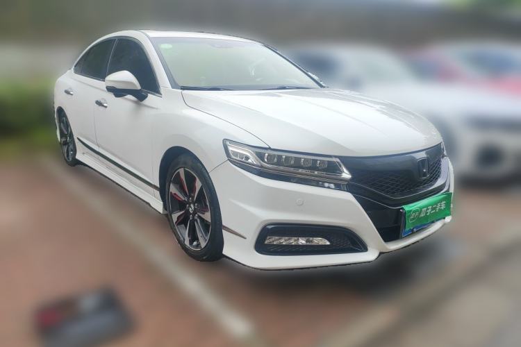 Used Honda Spirior 2015 2.4L Si Front Right 45 Deg