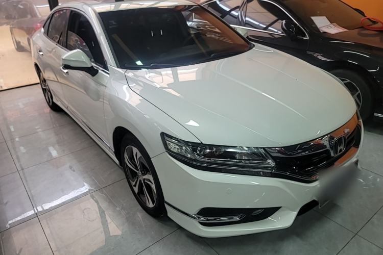 Used Honda Spirior 2015 2.4L Prestige Edition Front Right 45 Deg