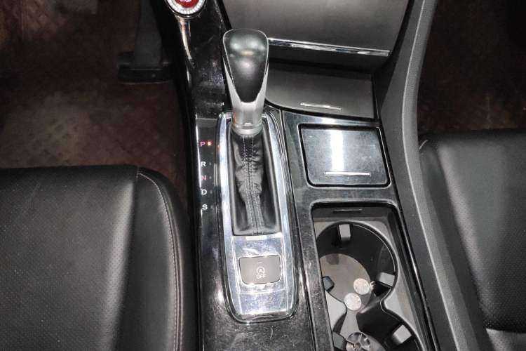 Used Honda Spirior 2015 2.4L Prestige Edition Gear Lever