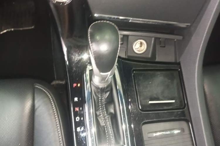 Used Honda Spirior 2015 2.4L Prestige Edition Gear Lever