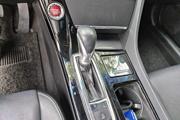 Used Honda Spirior 2015 2.4L Prestige Edition Gear Lever