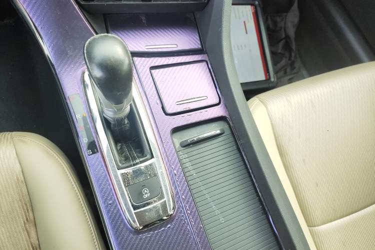Used Honda Spirior 2015 2.0L Luxury Edition Gear Lever