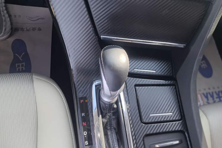 Used Honda Spirior 2015 2.0L Luxury Edition Gear Lever