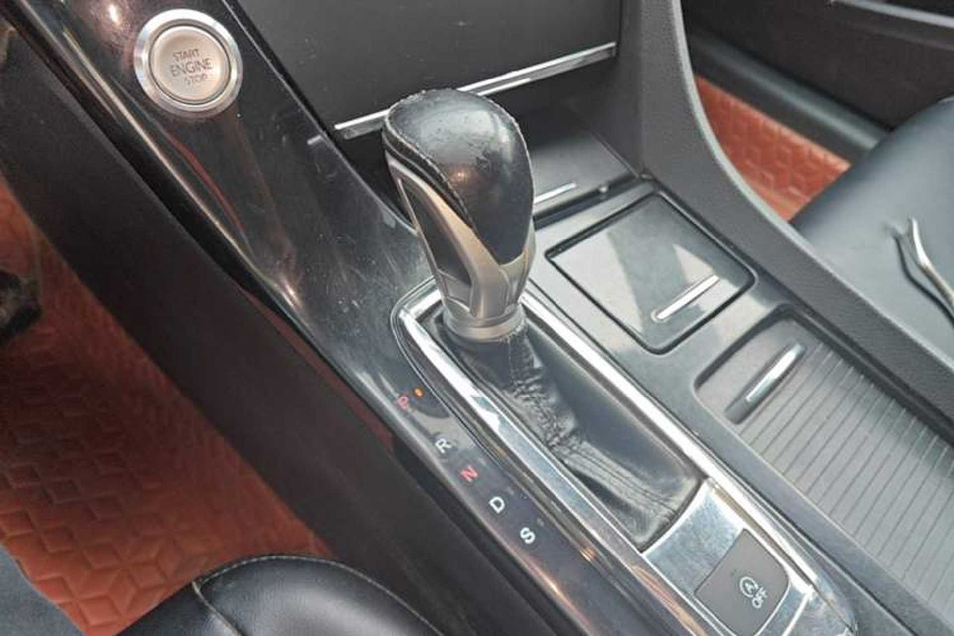 Used Honda Spirior 2015 2.0L Luxury Edition Gear Lever