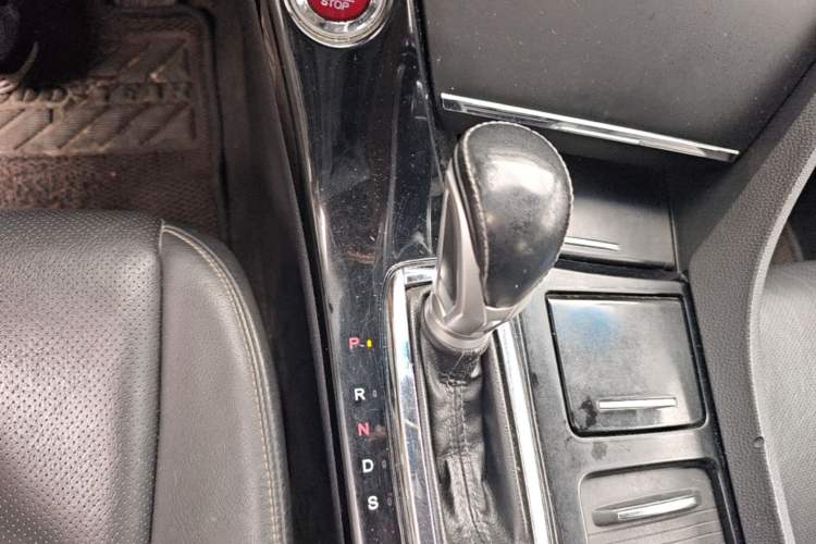 Used Honda Spirior 2015 2.4L Prestige Edition Gear Lever