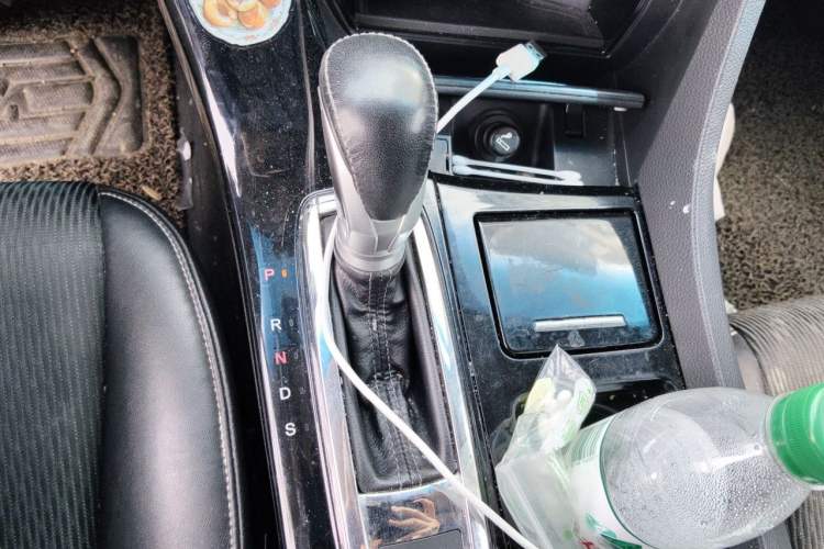 Used Honda Spirior 2015 2.0L Prestige Edition Gear Lever