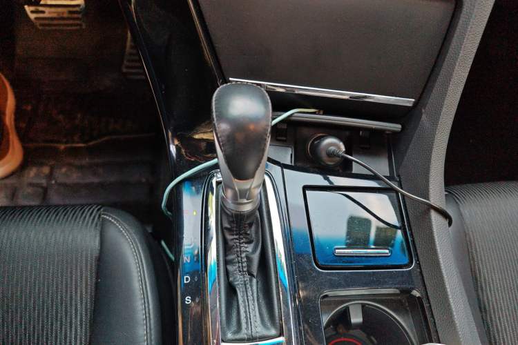Used Honda Spirior 2015 2.0L Prestige Edition Gear Lever