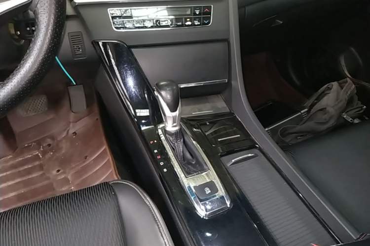 Used Honda Spirior 2015 2.0L Prestige Edition Gear Lever