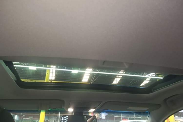 Used Honda Spirior 2015 2.4L Prestige Edition Headliner