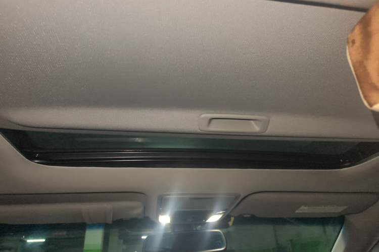 Used Honda Spirior 2015 2.0L Prestige Edition Headliner
