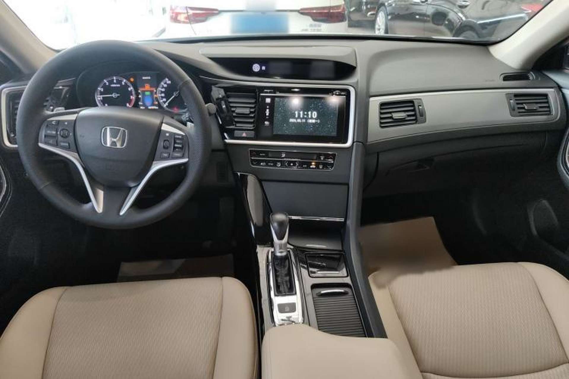 Used Honda Spirior 2015 2.0L Luxury Edition Interior 1