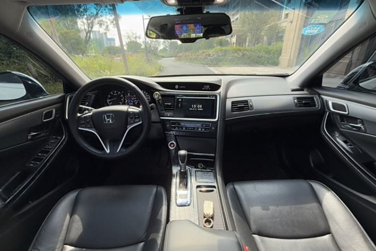 Used Honda Spirior 2015 2.4L Prestige Edition Interior 1