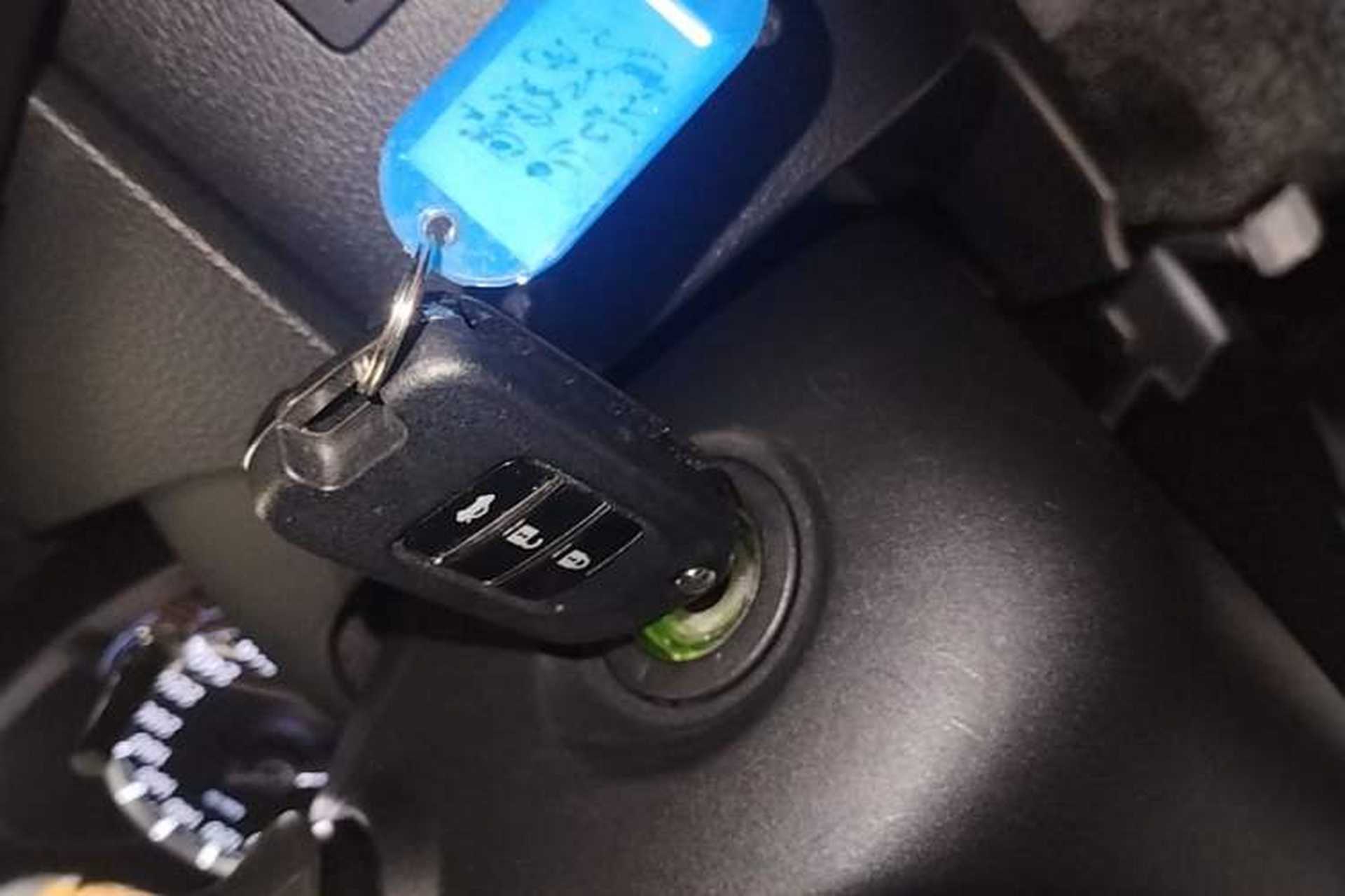 Used Honda Spirior 2015 2.0L Prestige Edition Interior 1