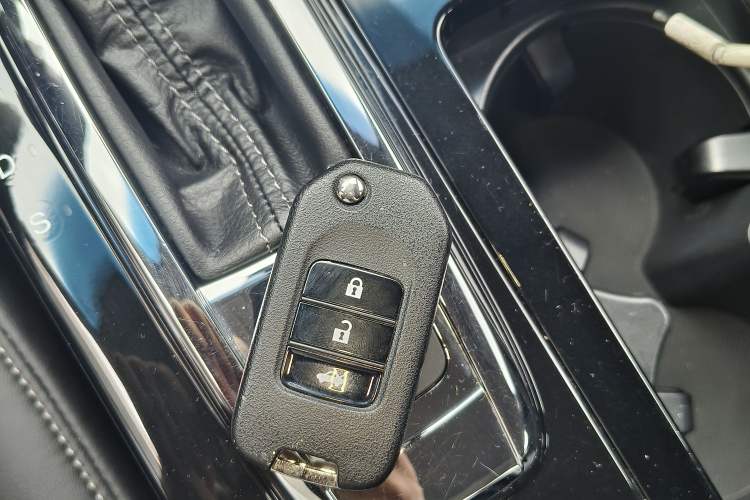 Used Honda Spirior 2015 2.0L Prestige Edition Interior 1