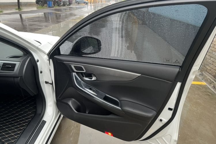 Used Honda Spirior 2015 2.0L Prestige Edition Interior 11
