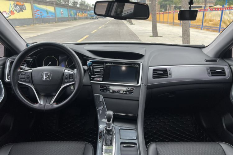 Used Honda Spirior 2015 2.0L Prestige Edition Interior 12