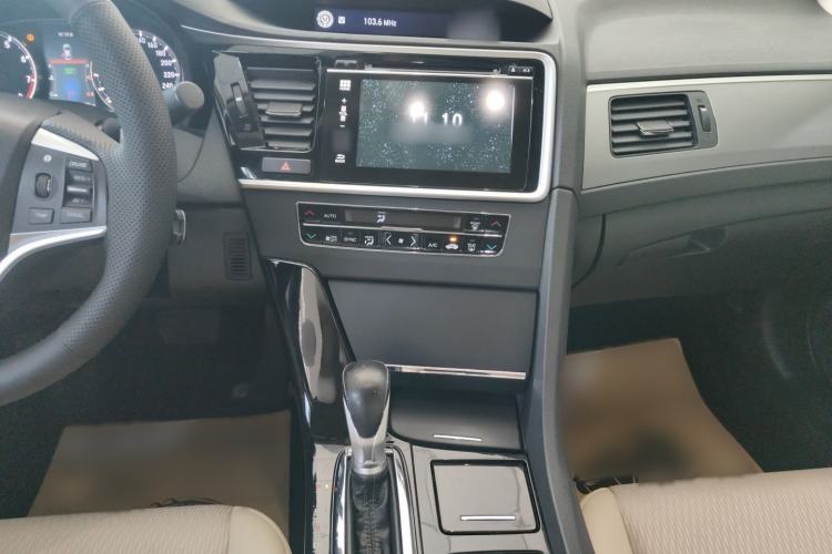 Used Honda Spirior 2015 2.0L Luxury Edition Interior 3