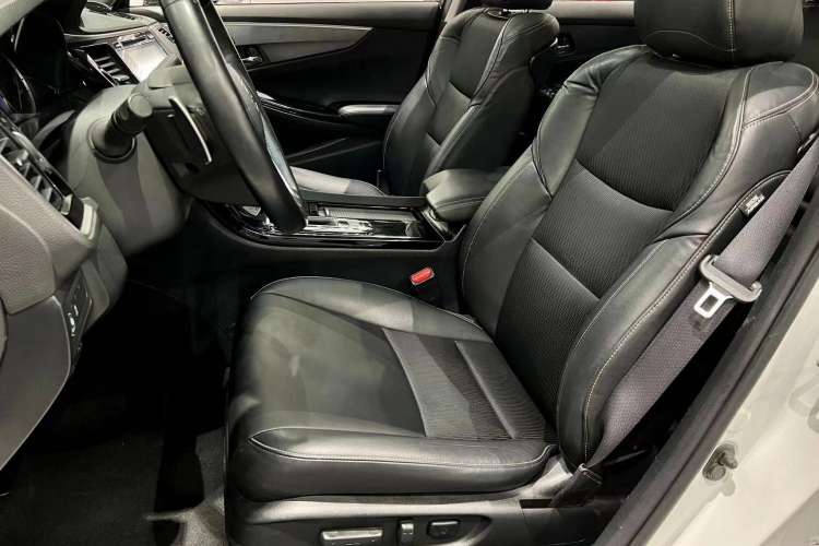 Used Honda Spirior 2015 2.0L Prestige Edition Interior 4