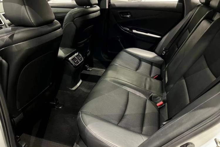 Used Honda Spirior 2015 2.0L Prestige Edition Interior 5