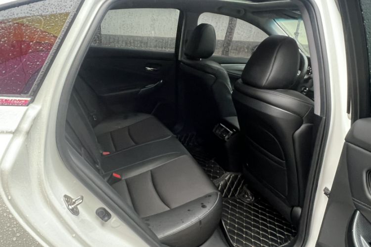 Used Honda Spirior 2015 2.0L Prestige Edition Interior 9